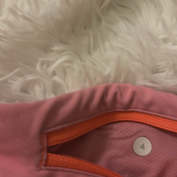 Lulu lemon speed up shots. Length 2.5. Color block pink and orange. - Picture 3 of 3